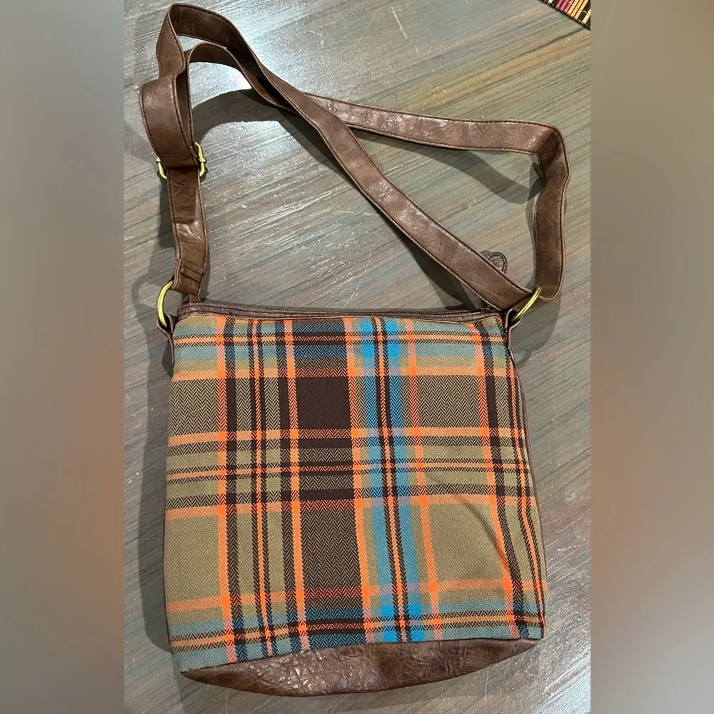 Crossbody - Picture 2 of 2
